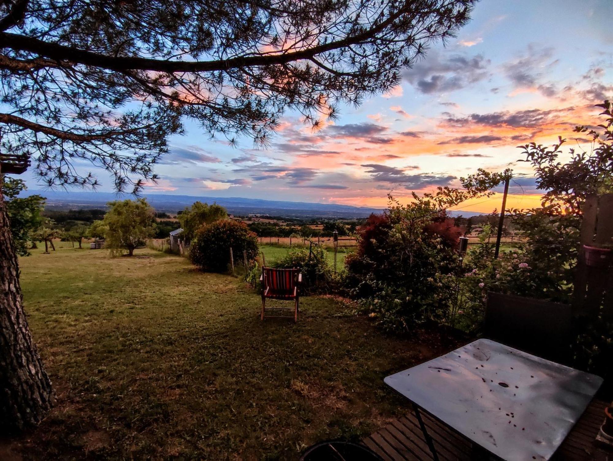 Maison De Campagne Vue Panoramique Rozier-en-Donzy Buitenkant foto